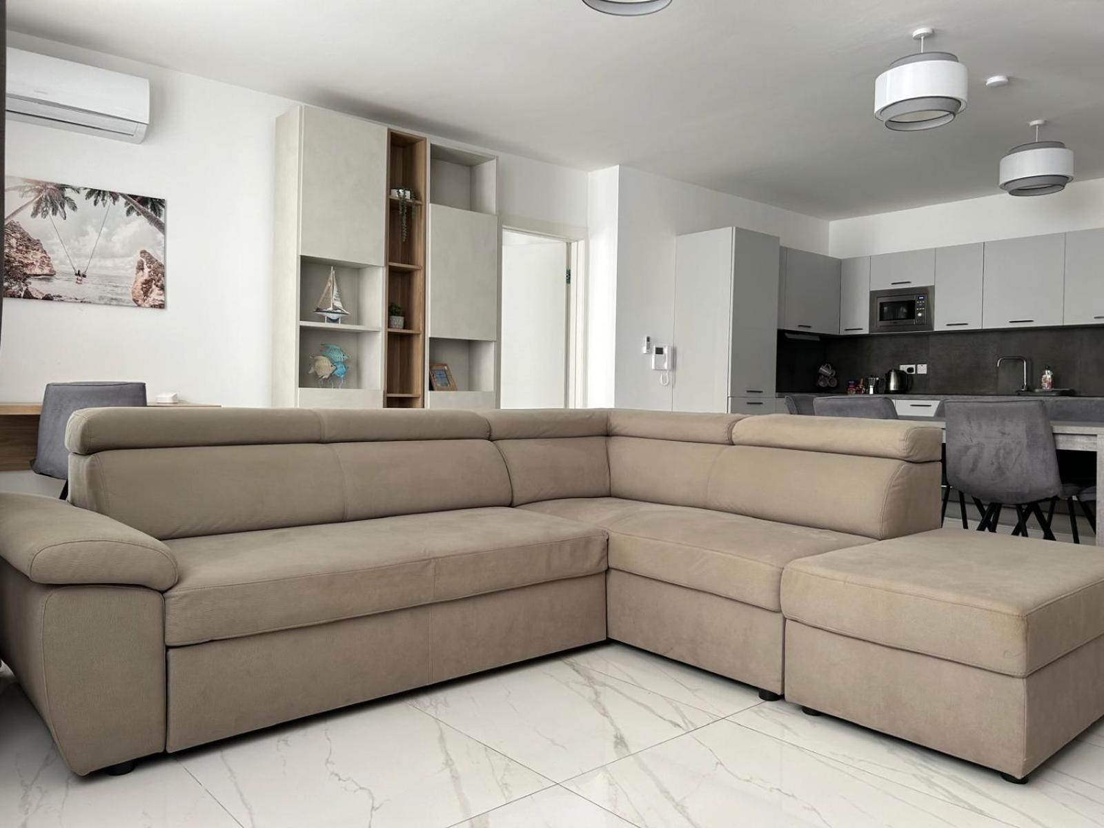 Luxury Two Bedroom With Sofa Bed - Sliema, Tigne Point! *