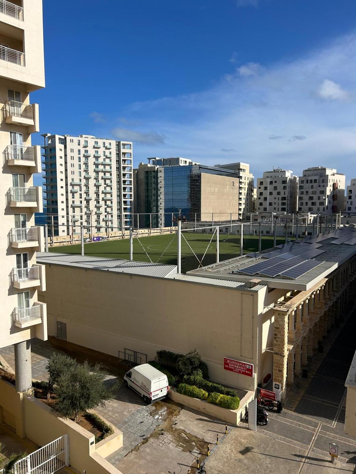 Luxury Two Bedroom With Sofa Bed - Sliema, Tigne Point!